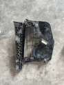 BMW M3 F80 GOSTERGE ALTINDAKİ DUZENLEME KAPAGI 108229-10