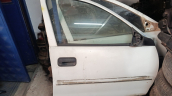 Oto Çıkma Parça / Opel / Corsa / Kaporta & Karoser / Sağ Ön Kapı / Çıkma Parça 