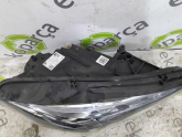 Oto Çıkma Parça / Mercedes / CLA / Far & Stop / Sağ Ön Far / Çıkma Parça 