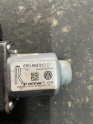 Oto Çıkma Parça / Volkswagen / Amarok / Oto Cam / Cam Motoru / Çıkma Parça 