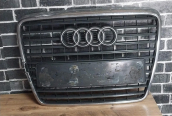 4F0853651 orj audi a6 ön panjur nikelajı kırık sadece
