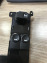 Oto Çıkma Parça / Hyundai / i30 / Oto Cam / Cam Düğmesi / Sıfır Parça 
