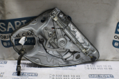 Oto Çıkma Parça / Ford / Focus / Oto Cam / Cam Krikosu / Çıkma Parça 
