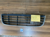 Oto Çıkma Parça / Volkswagen / Jetta / Tampon / Orta Izgara / Çıkma Parça 