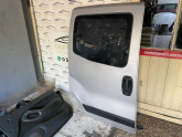 Oto Çıkma Parça / Peugeot / Bipper / Kaporta & Karoser / Sağ Sürgülü Kapı / Çıkma Parça 