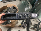 Oto Çıkma Parça / Hyundai / Accent / Oto Cam / Düğme Çerçevesi / Çıkma Parça 