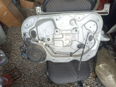 Ford Focus 2 Sağ Ön Cam Kirikosu