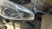 Oto Çıkma Parça / Peugeot / 208 / Far & Stop / Sağ Ön Far / Çıkma Parça 