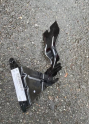 Peugeot 408 kaput menteşesi takviyesi sağ 9830952880