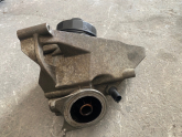 Oto Çıkma Parça / Porsche / Cayenne / Filtre / Hava Filtresi Kutusu / Çıkma Parça 