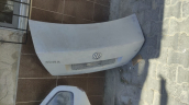 Volkswagen Bora bagaj kapağı
