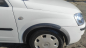 OPEL CORSA C SAĞ ÖN ÇAMURLUK