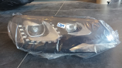 Oto Çıkma Parça / Volkswagen / Touareg / Far & Stop / Sağ Ön Far / Sıfır Parça 