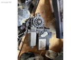 Oto Çıkma Parça / Peugeot / 307 / Kaporta & Karoser / Sol Ön Çamurluk / Çıkma Parça 