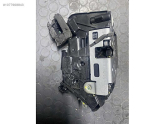 Oto Çıkma Parça / Volkswagen / Passat / Kaporta & Karoser / Kapı Kilidi / Çıkma Parça 