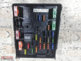 Oto Çıkma Parça / Volkswagen / Tiguan / Elektrik / Sigorta Kutusu / Çıkma Parça 