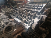 Oto Çıkma Parça / Renault / R 25 / Motor / Silindir Kapağı / Çıkma Parça 