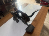 Oto Çıkma Parça / Nissan / Qashqai / Koltuk & Döşeme / Pedal / Çıkma Parça 