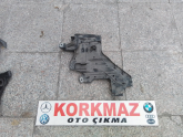 Oto Çıkma Parça / Audi / A4 / Far & Stop / Far Braketi / Çıkma Parça 