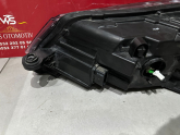 Oto Çıkma Parça / Skoda / Superb / Far & Stop / Sağ Ön Far / Çıkma Parça 
