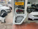 Oto Çıkma Parça / Volvo / V40 / Kaporta & Karoser / Sağ Arka Kapı / Çıkma Parça 