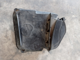 BMW F40 HAVA FİLİTRE KAPAGI 6411921622302