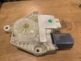 Oto Çıkma Parça / Volkswagen / Golf / Oto Cam / Cam Motoru / Çıkma Parça 