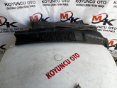 Oto Çıkma Parça / Ford / Tourneo Connect / Oto Cam / Ön Cam Izgarası / Çıkma Parça 