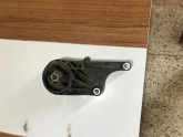 Oto Çıkma Parça / Opel / Astra / Motor / Takozu & Kulağı / Çıkma Parça 