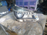 Toyota Yaris sağ ön far