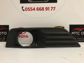 FORD FOCUS SAĞ SİS FARI ÇERÇEVESİ