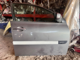 Oto Çıkma Parça / Renault / Megane / Kaporta & Karoser / Sağ Ön Kapı / Çıkma Parça 