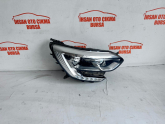 Oto Çıkma Parça / Renault / Megane / Far & Stop / Sağ Ön Far / Çıkma Parça 