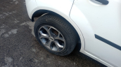 ford fiesta  1,4 arka dingil dolu
