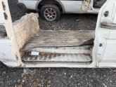 Oto Çıkma Parça / Mitsubishi / L300 / Kaporta & Karoser / Arka Çamurluk / Çıkma Parça 