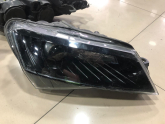 SKODA SUPER B XENON SAĞ FAR