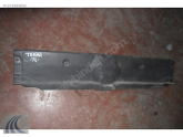 TOYOTA COROLLA 1999 ÇIKMA ARKA PANEL ÜSTÜ PLASTİĞİ