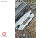 Audi A4 bagaj kapağı