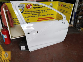 Oto Çıkma Parça / Renault / Clio / Kaporta & Karoser / Sağ Ön Kapı / Çıkma Parça 