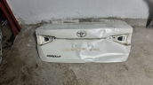 Toyota corolla bagaj kapağı