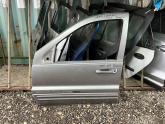 Oto Çıkma Parça / Jeep / Grand Cherokee / Kaporta & Karoser / Sol Ön Kapı / Çıkma Parça 