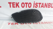 Oto Çıkma Parça / Mercedes / C Serisi / Tampon / Tampon Izgarası / Çıkma Parça 