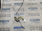 Oto Çıkma Parça / Toyota / Yaris / Kaporta & Karoser / Kapı Kilidi / Çıkma Parça 