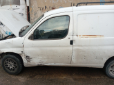 Peugeot Partner sol ön kapı