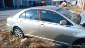 2004 Toyota Avensis kapılar