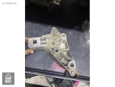 Oto Çıkma Parça / Renault / Clio / Motor / Takozu & Kulağı / Çıkma Parça 