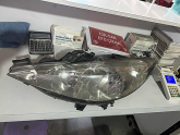 Oto Çıkma Parça / Peugeot / 207 / Far & Stop / Sağ Ön Far / Çıkma Parça 