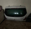 Peugeot 5008 bagaj kapağı