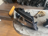 Oto Çıkma Parça / Volkswagen / Jetta / Far & Stop / Sağ Ön Far / Çıkma Parça 