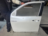 TOYOTA HILUX BEYAZ SOL ÖN KAPI ORJINAL LOKALLIK